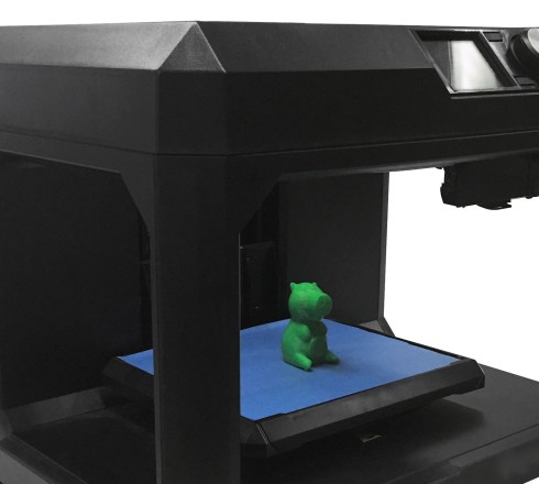 3D printer with prototype object